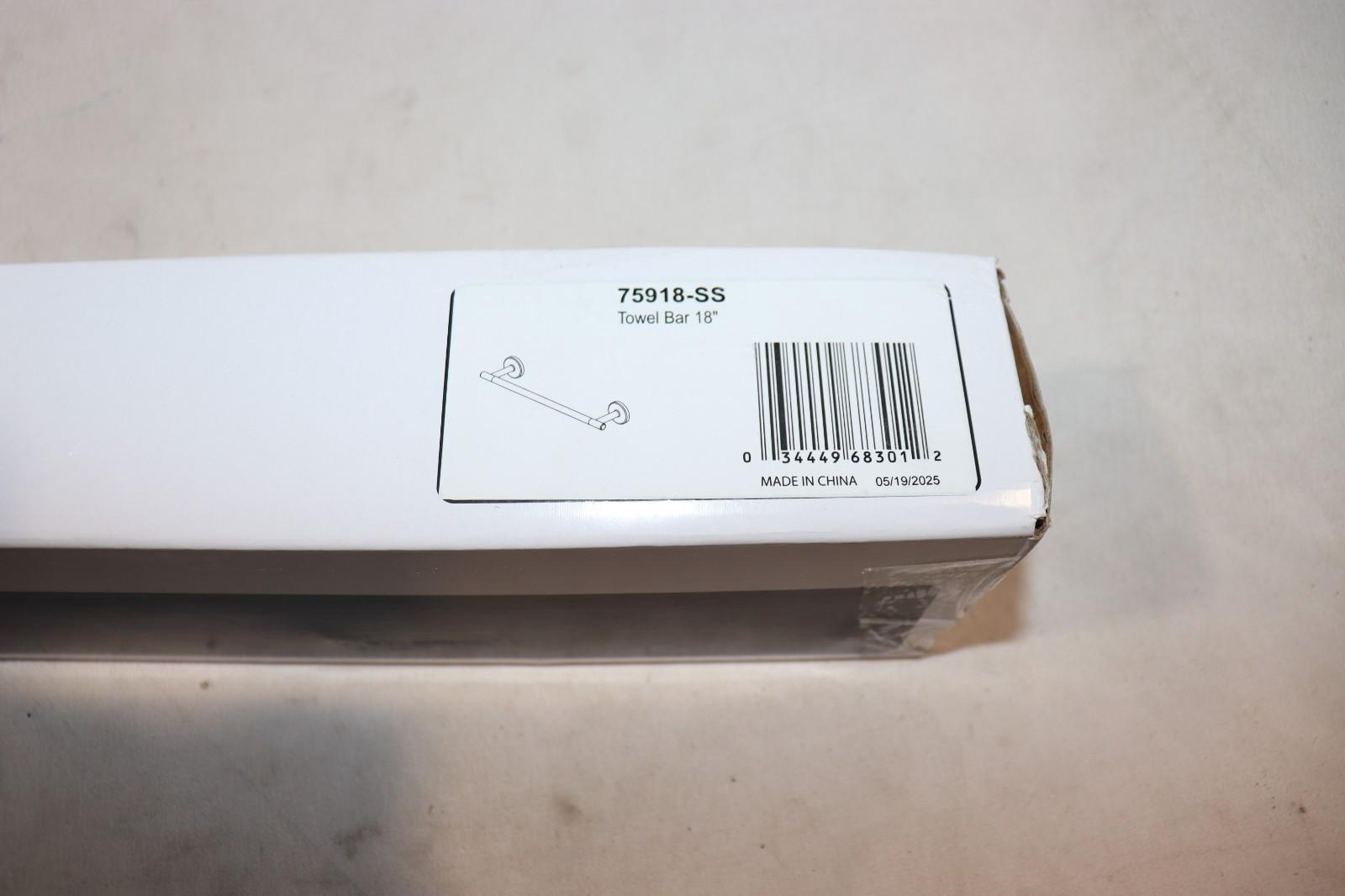 Delta 75918-SS Trinsic 18" Wall Mounted Towel Bar, Brilliance Stainless