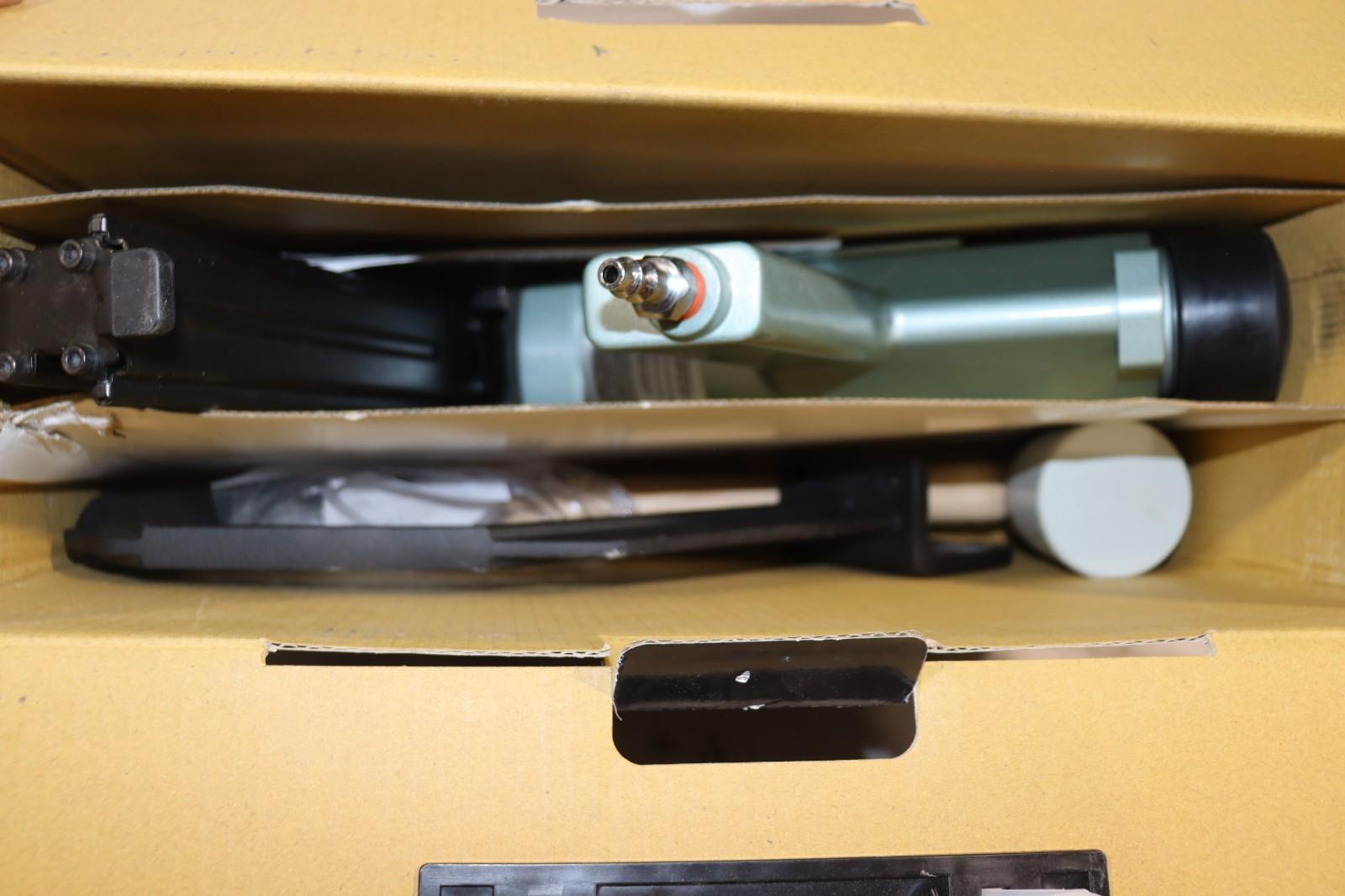 Metabo HPT N5010AC 2-in-1 Flooring Nailer and Stapler, 1" - 2"