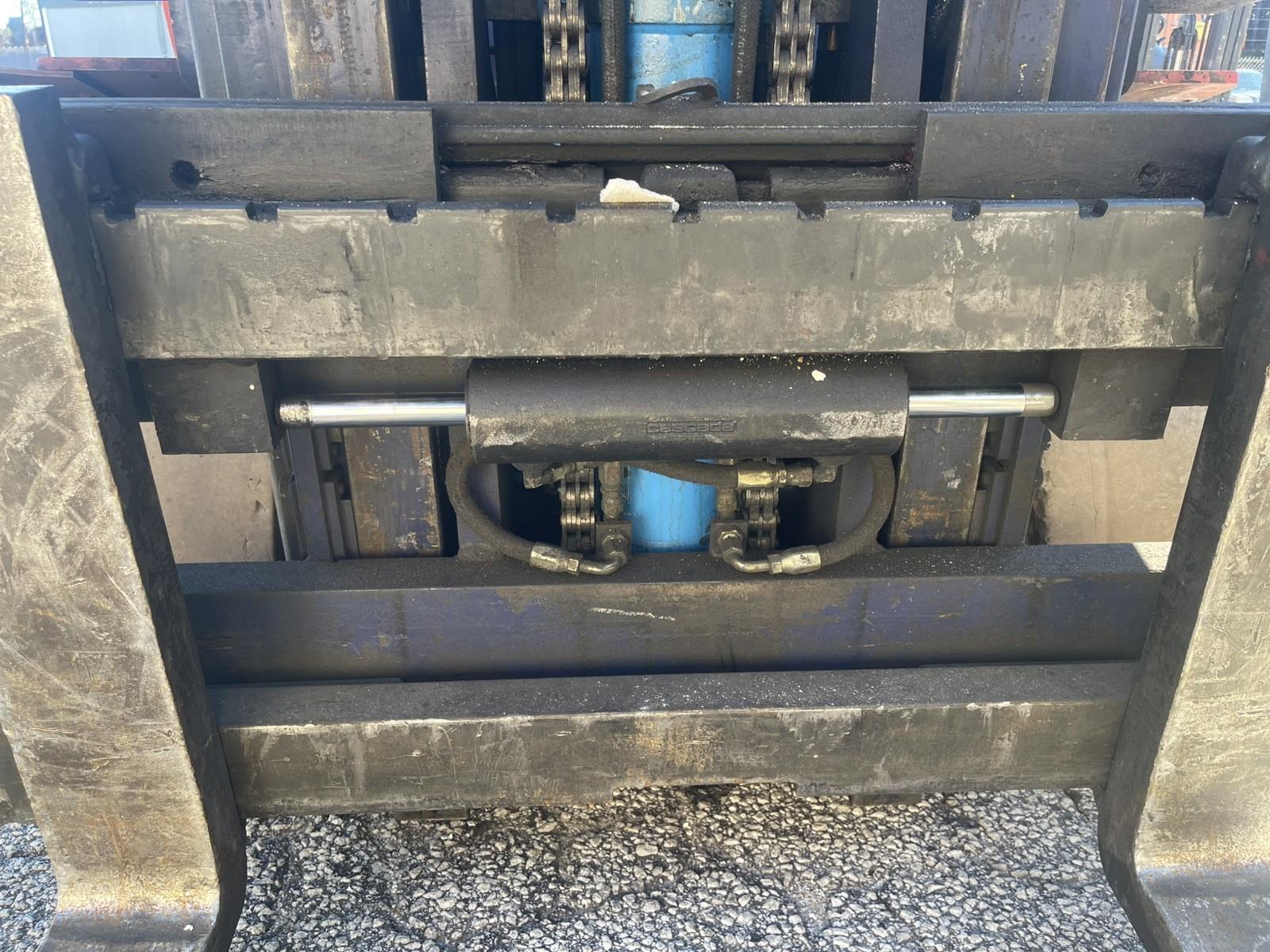 Kalmar AC C100BX, 3700 Hours,  10,000 LB Forklift, w/ side Shift, 3 Stage, LP