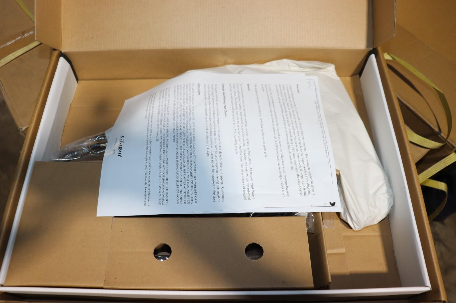 Giagni Bath or Bar Faucet Polished Brass, 1 Hole, Two Handle, w/ Drain & Hoses