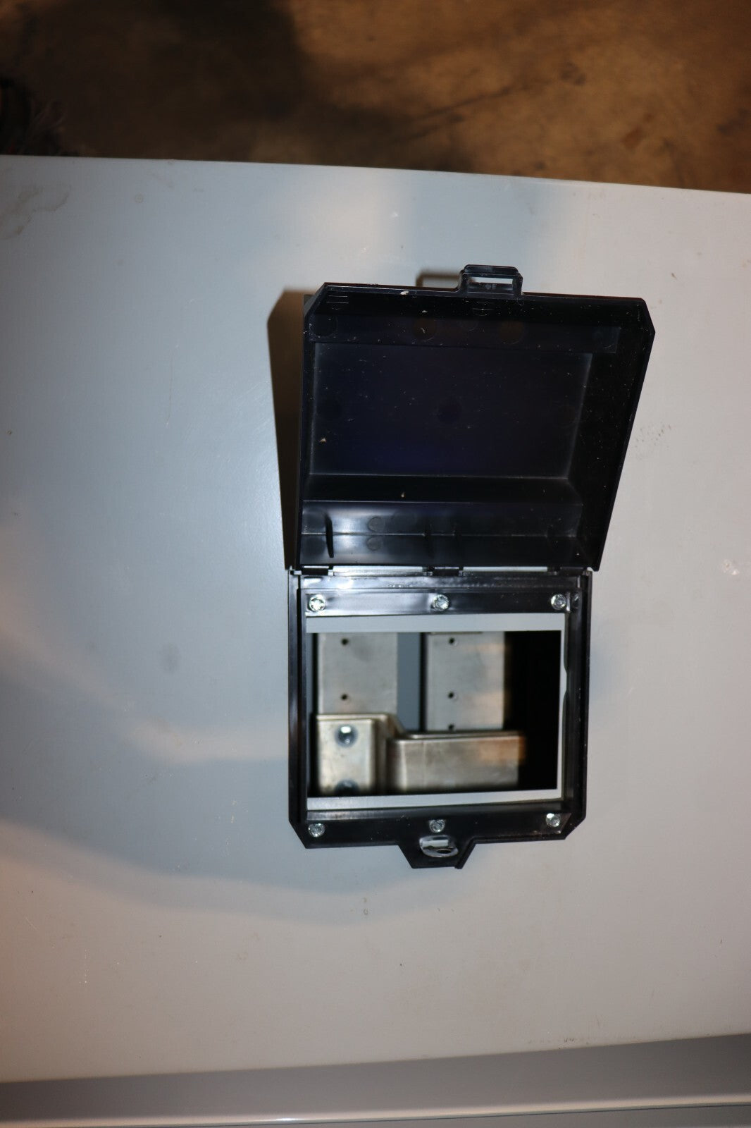 EATON Cutler Hammer 1MCB1200R Meter Main, NO BREAKER INCLUDED