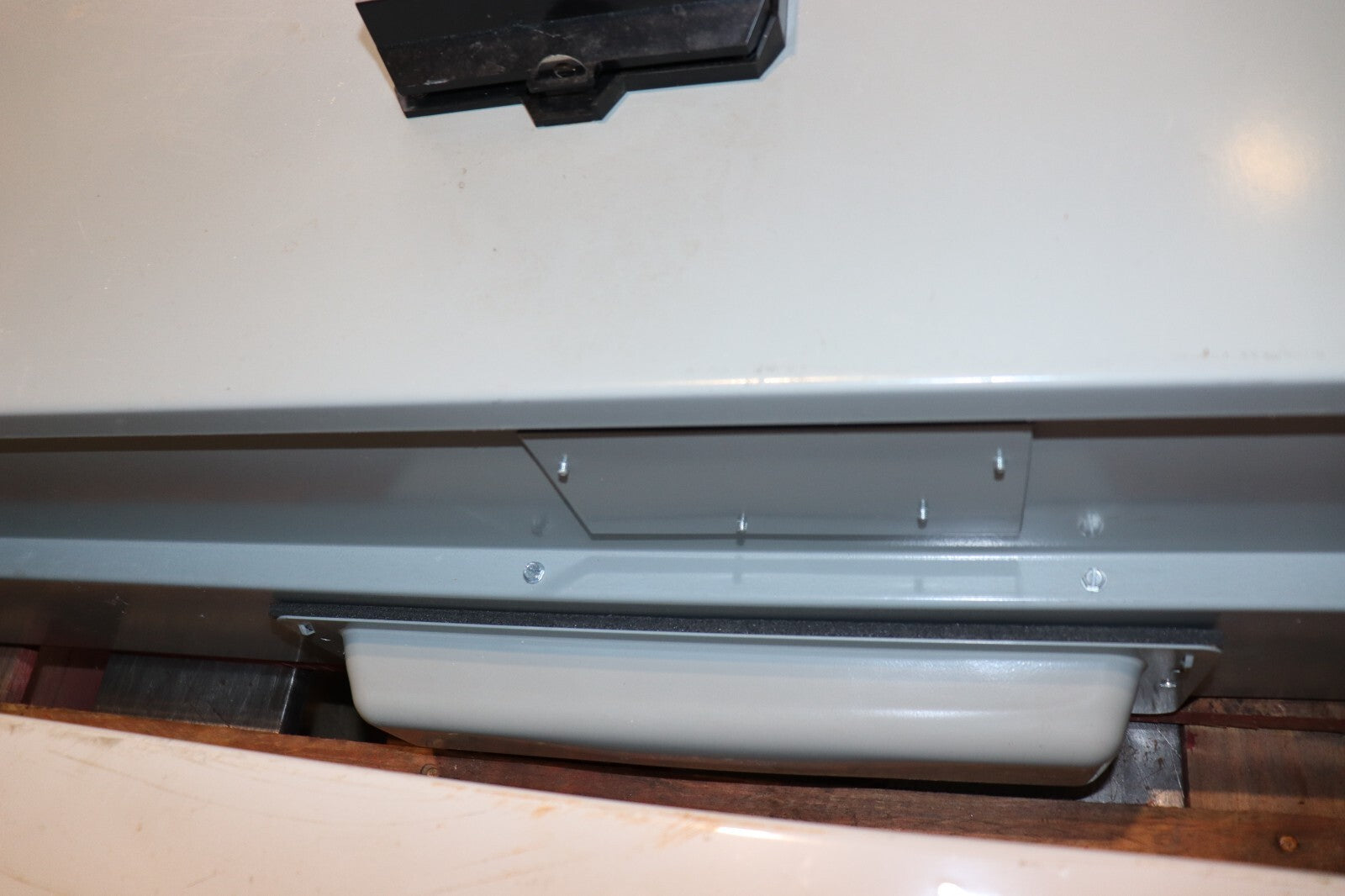 EATON Cutler Hammer 1MCB1200R Meter Main, NO BREAKER INCLUDED