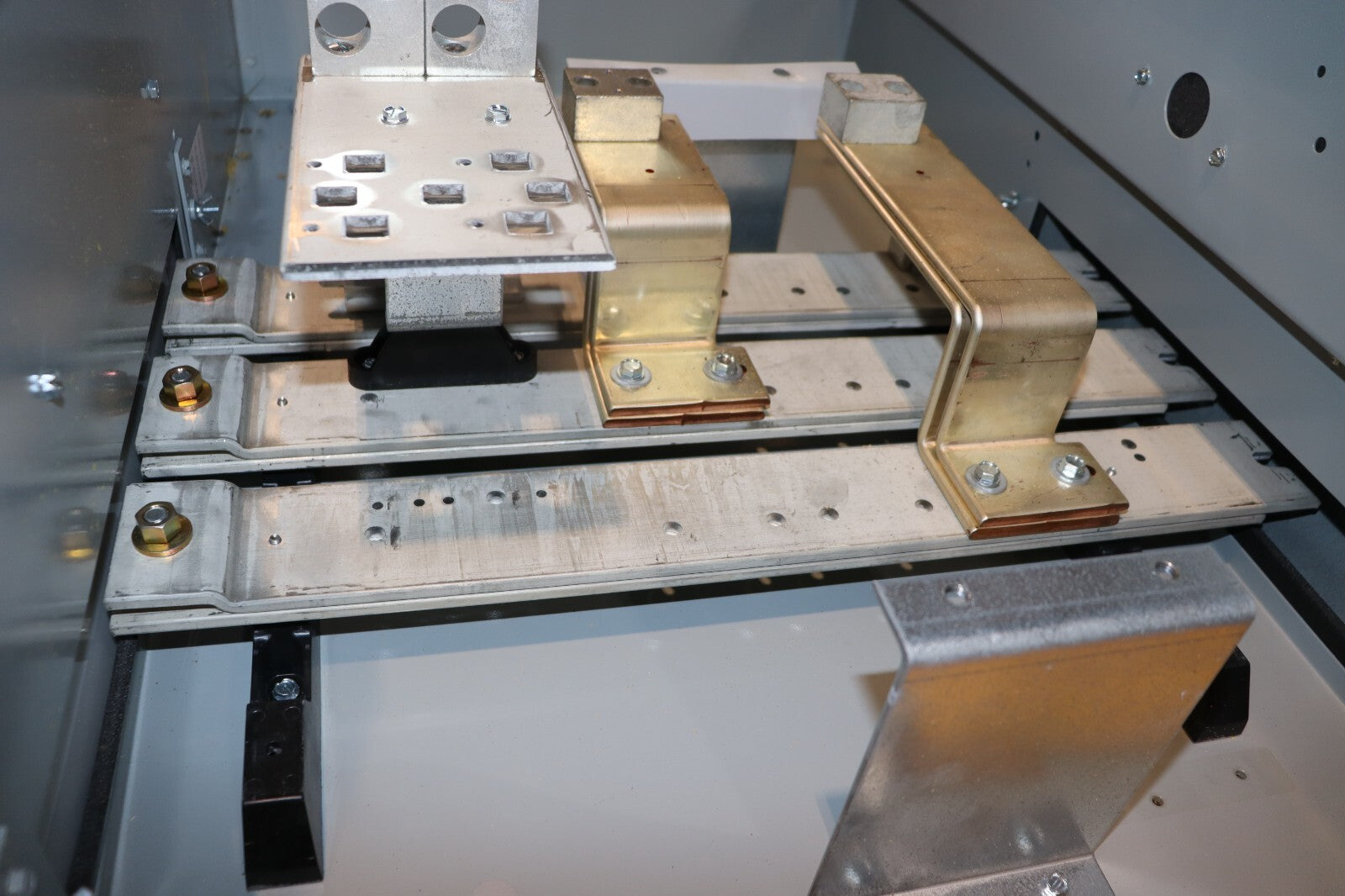 EATON Cutler Hammer 1MCB1200R Meter Main, NO BREAKER INCLUDED