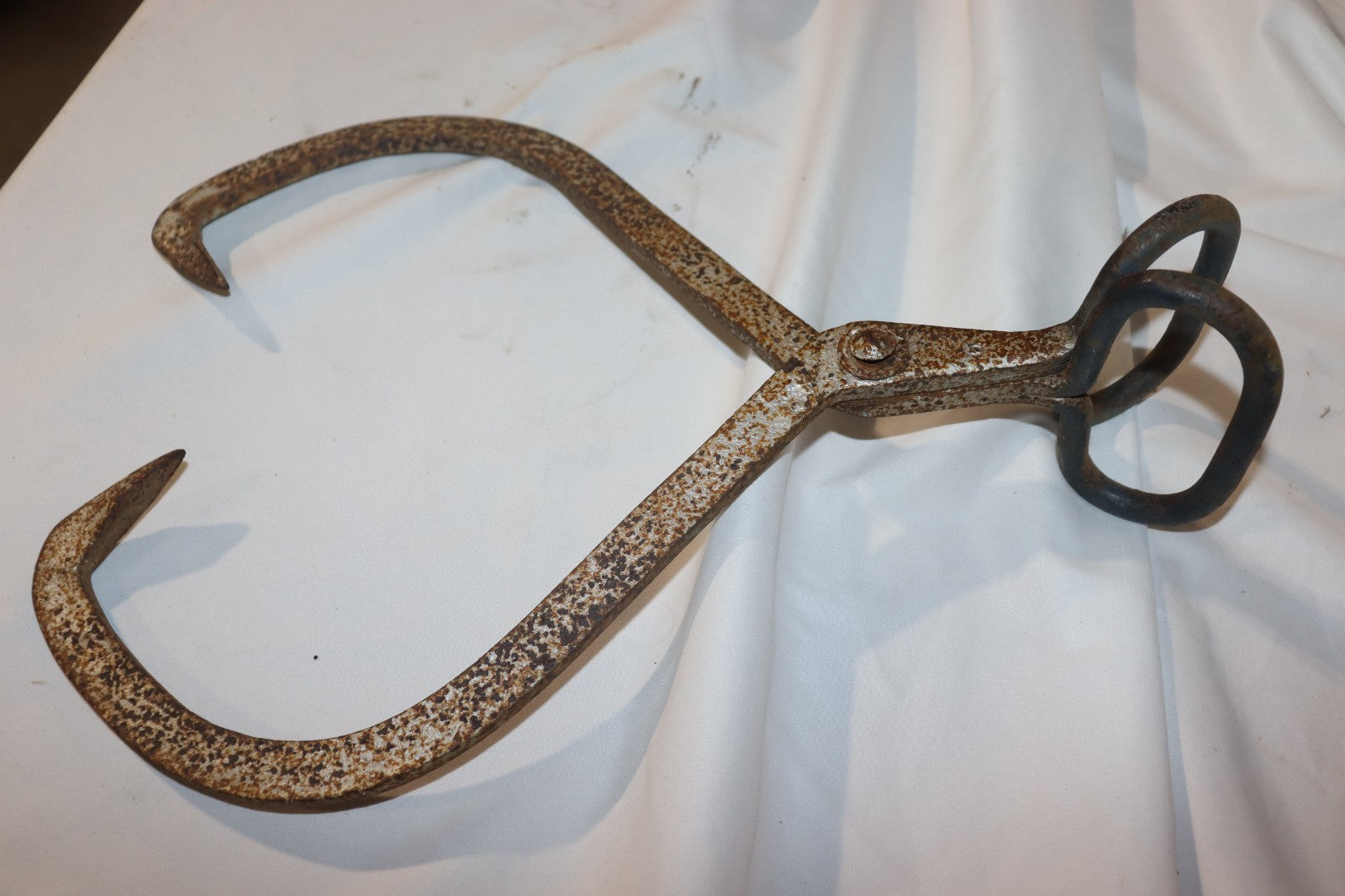 Antique Large Original Hand Forged Heavy Iron Block Ice Tongs, GREAT piece