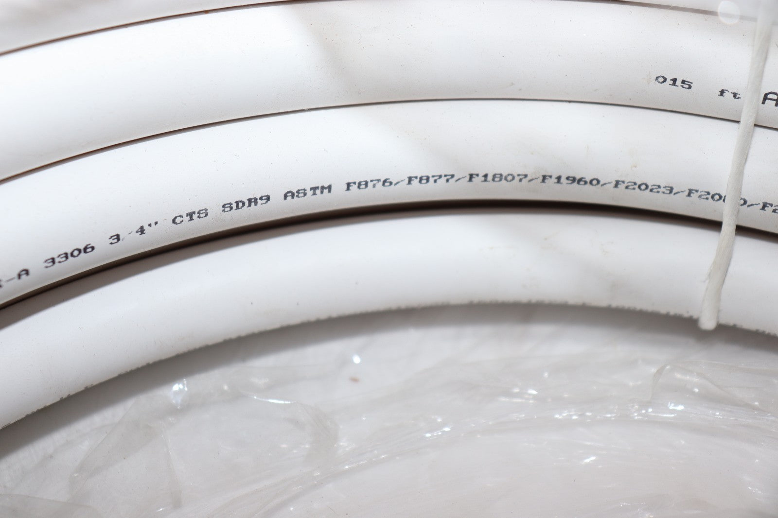 Apollo PEX Tubing 3/4" x 100 ft for Plumbing Applications