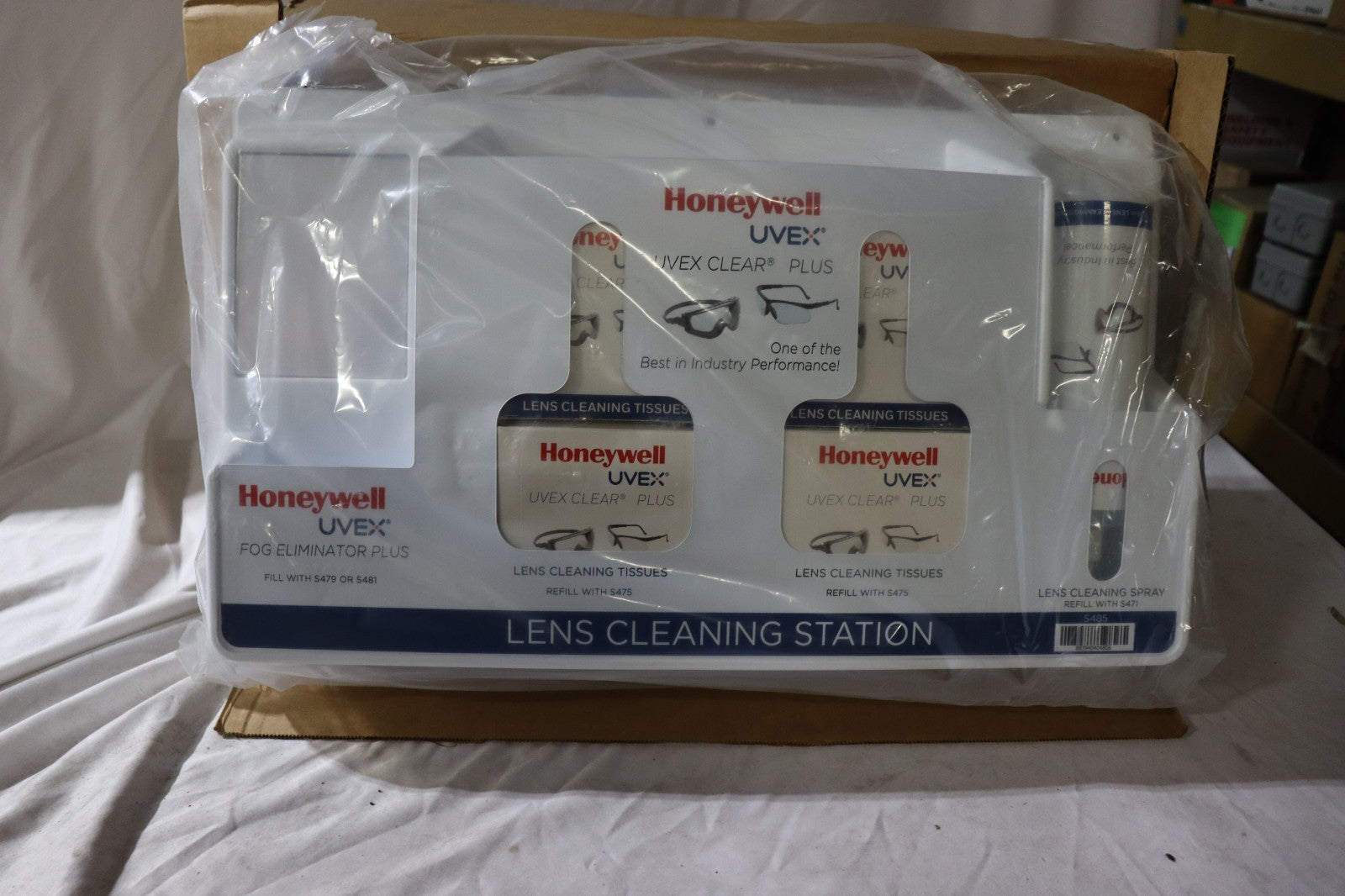 HONEYWELL UVEX S485 Lens Cleaning Station, 16 fl oz Bottle 799EF4