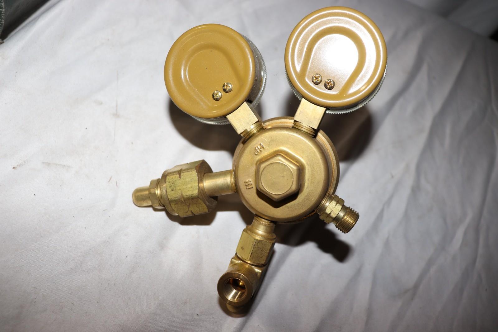 Victor SR252C-350 Compressed Gas Pressure Regulator Hydrogen & Methane, New