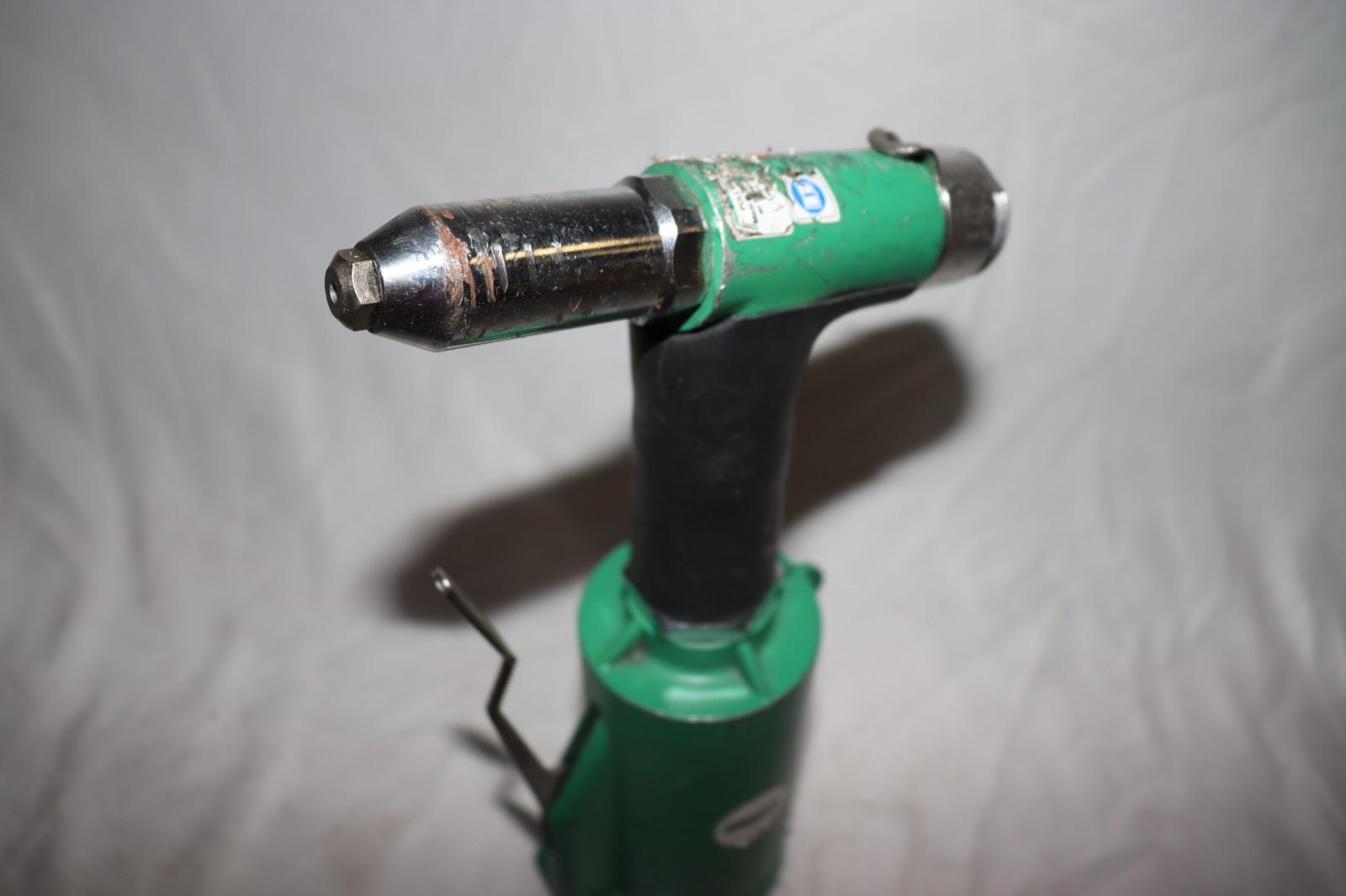 Speedaire 3CRH3 Pneumatic Rivet Tool 100 psi  1983 lb Pulling Force Blind Rivet