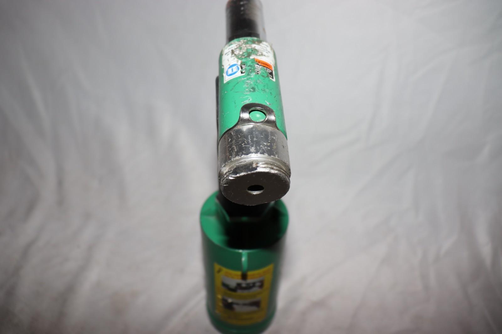 Speedaire 3CRH3 Pneumatic Rivet Tool 100 psi  1983 lb Pulling Force Blind Rivet