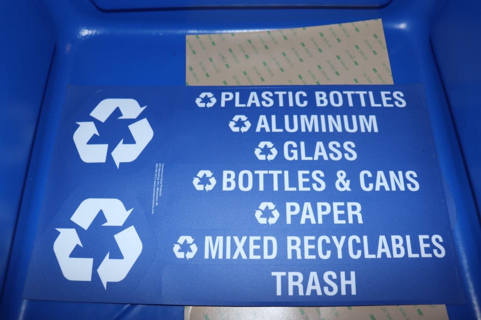 Sqaure 38 Gallon Blue Recycling Lid, New