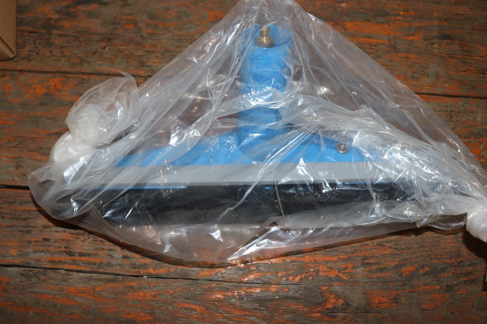 Turboforce International AW-44 Raptor 14″ 4-Jet Brush Complete Tool