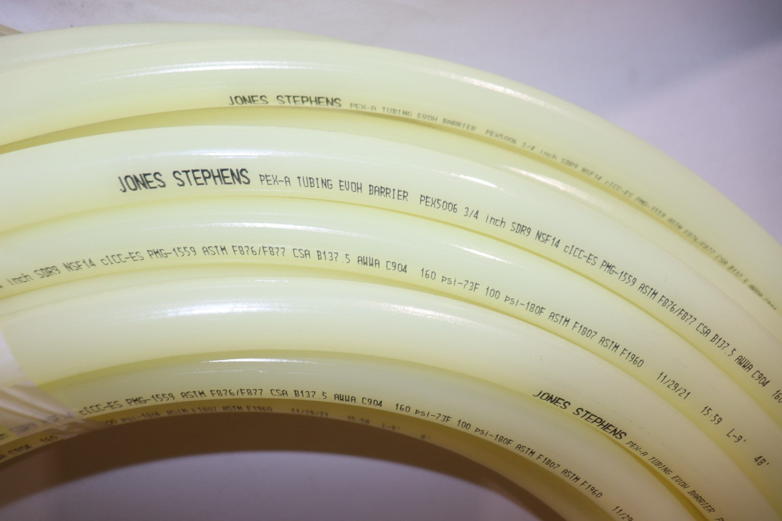 Jones Stephens 3/4in. x 100ft Natural PEX-A Oxygen Barrier Pipe, Coil