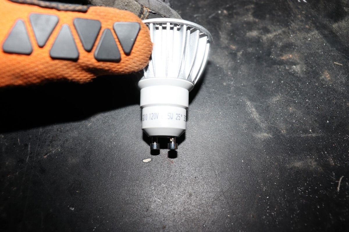 2 PIN LED BULB, 5W, GU10 LED, 4000k, C-130749, 120V, 325 LUMENS, NEW - Northside Material Brokers