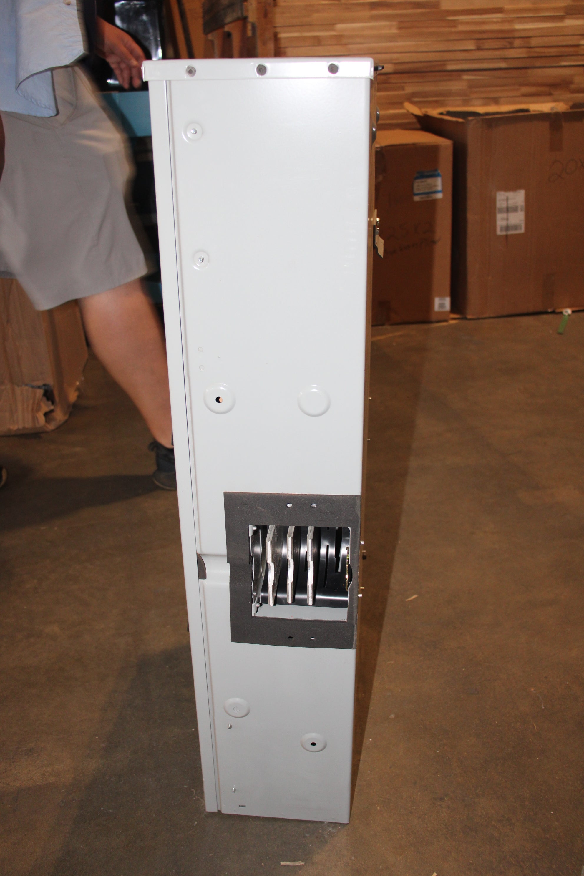 Siemens WMM2200U 120/240 VAC 200 Amp 1-Phase 100 kA 3-Wire 2-Position Ring Meter Stack