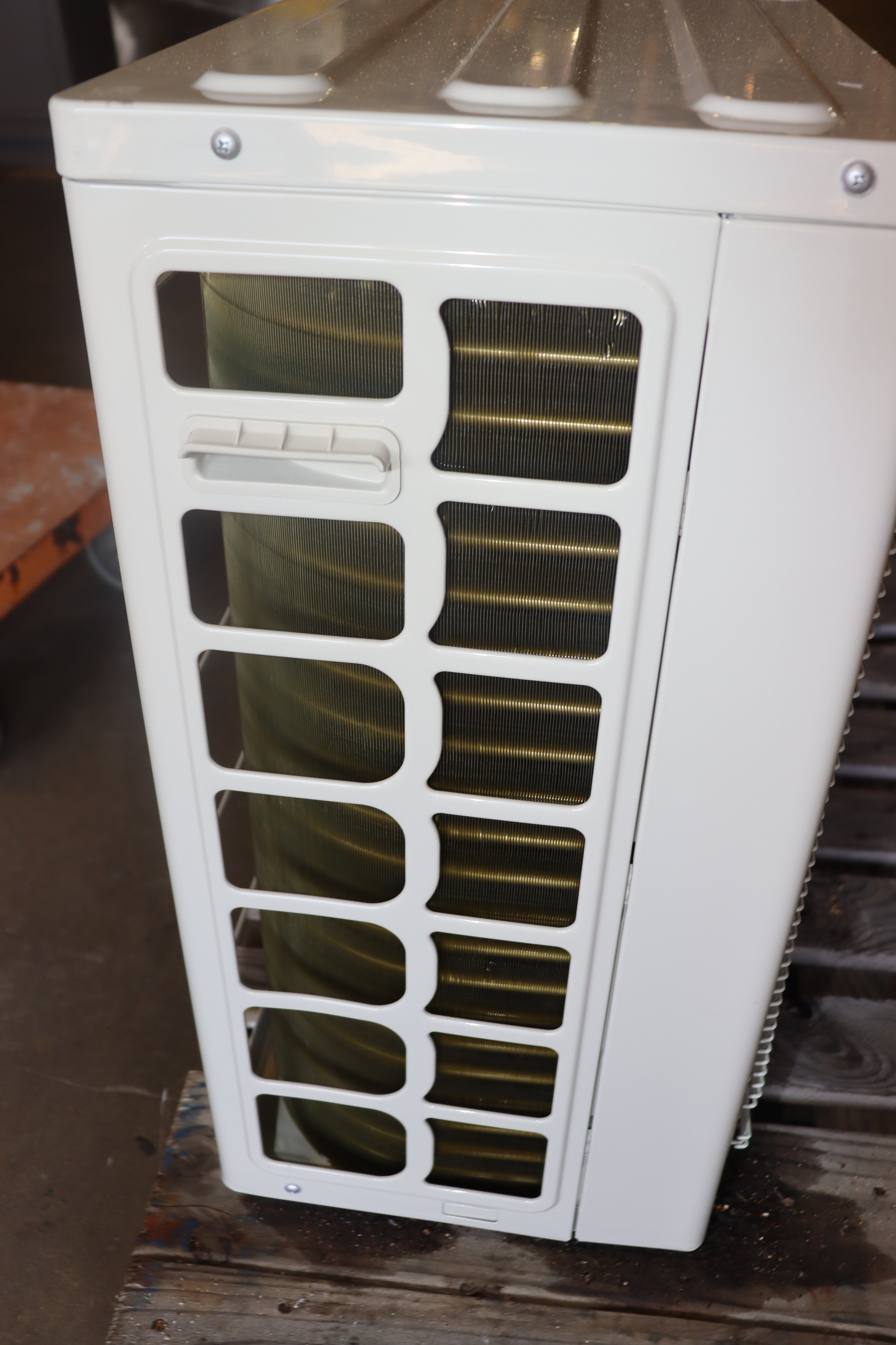 Albott Mini Split Heat Pump Only, 18000 BTU 21 SEER2 208V-230V