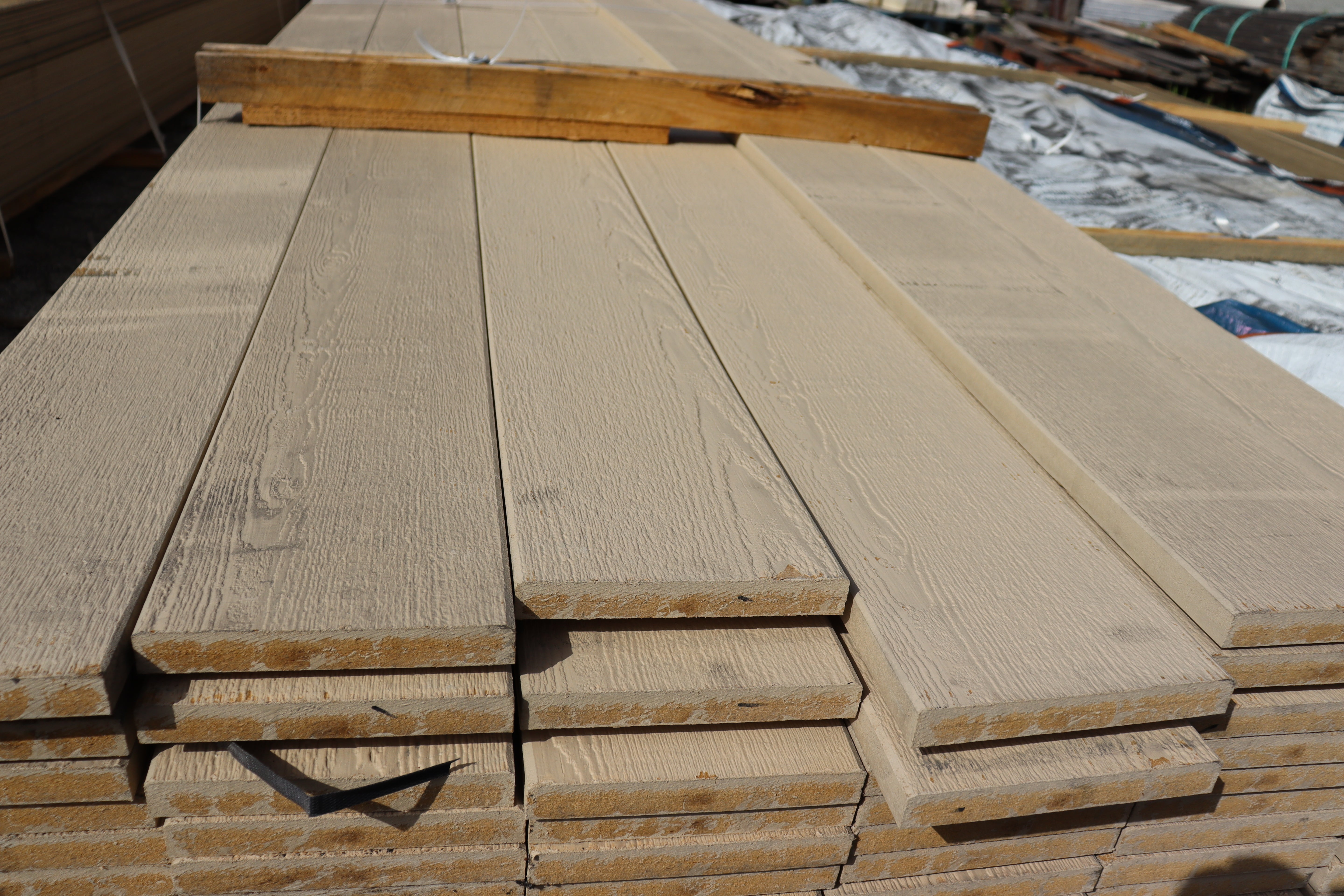 LP 540 Reversible Siding Trim 5/4"x8"x16' Textured or Smooth