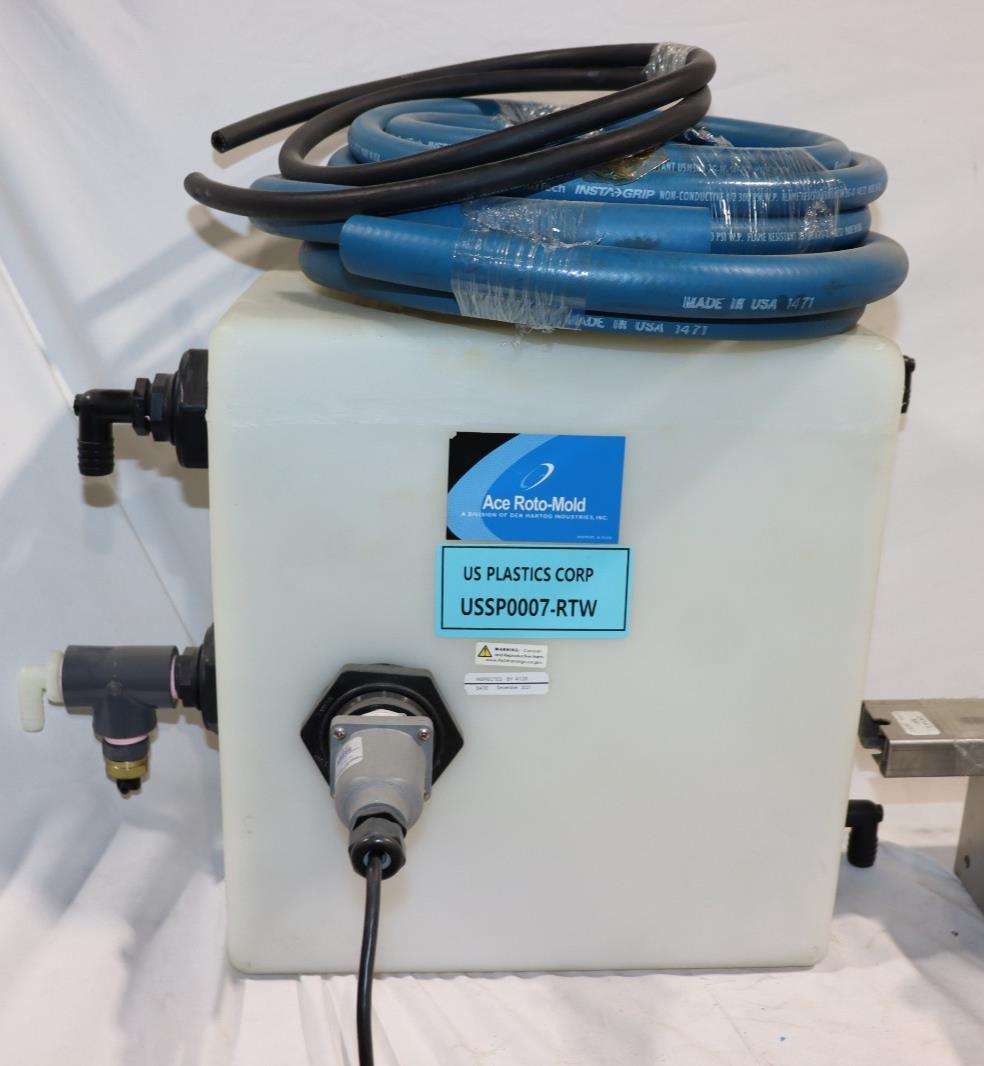 Ace Roto-Mold 7 Gal Cylinder Tank, Independent Chemical, w/ Level Switch CRT149 - Northside Material Brokers