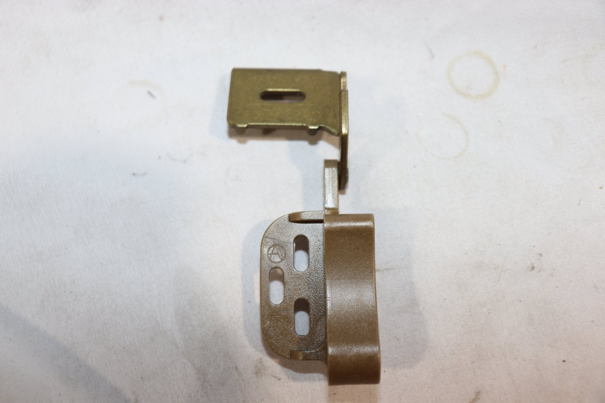 Amerock Marathon Right Hand Brass 1/2" Overlay Full Wrap Knife Hinge, D2665R-BB - Northside Material Brokers