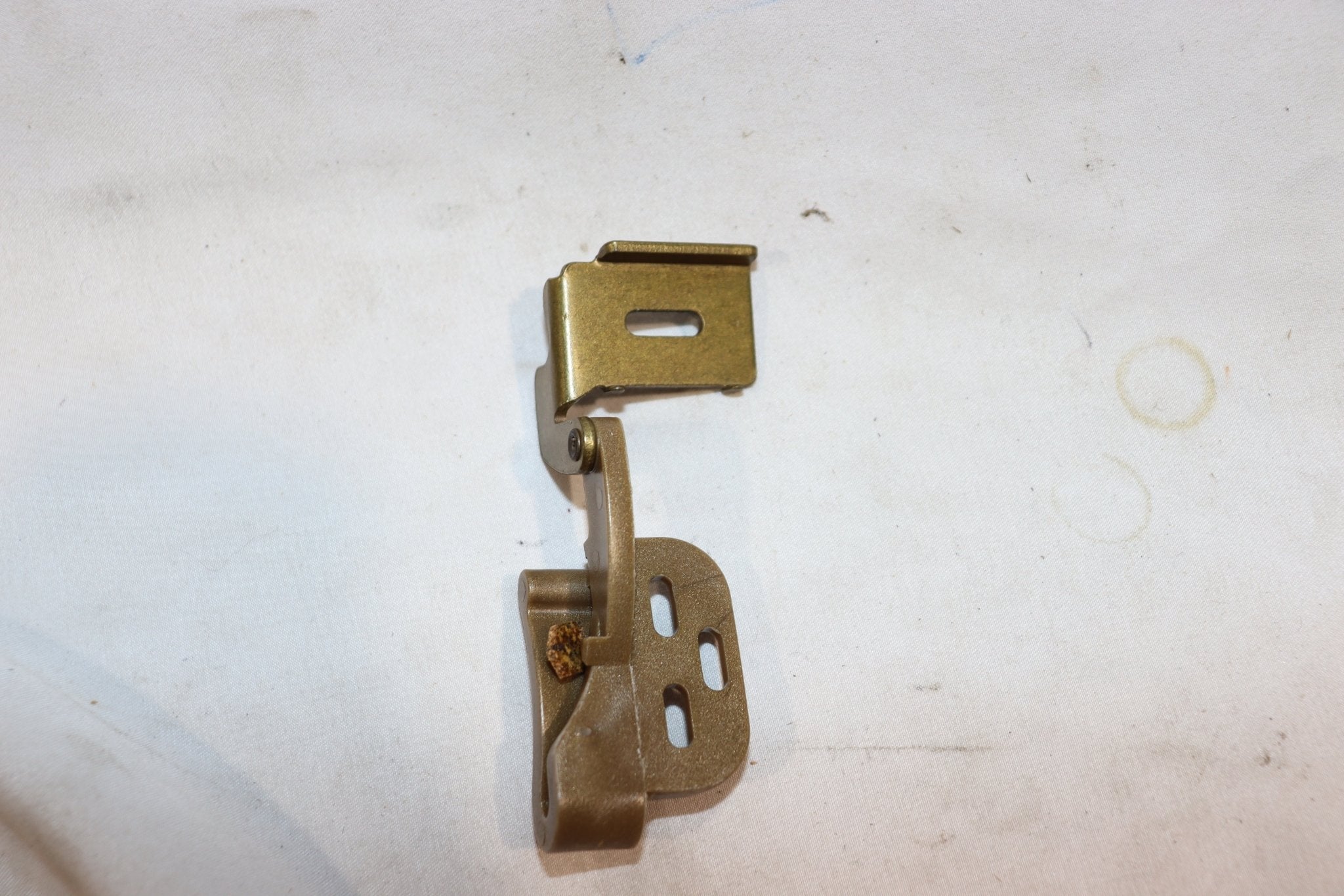 Amerock Marathon Right Hand Brass 1/2" Overlay Full Wrap Knife Hinge, D2665R-BB - Northside Material Brokers