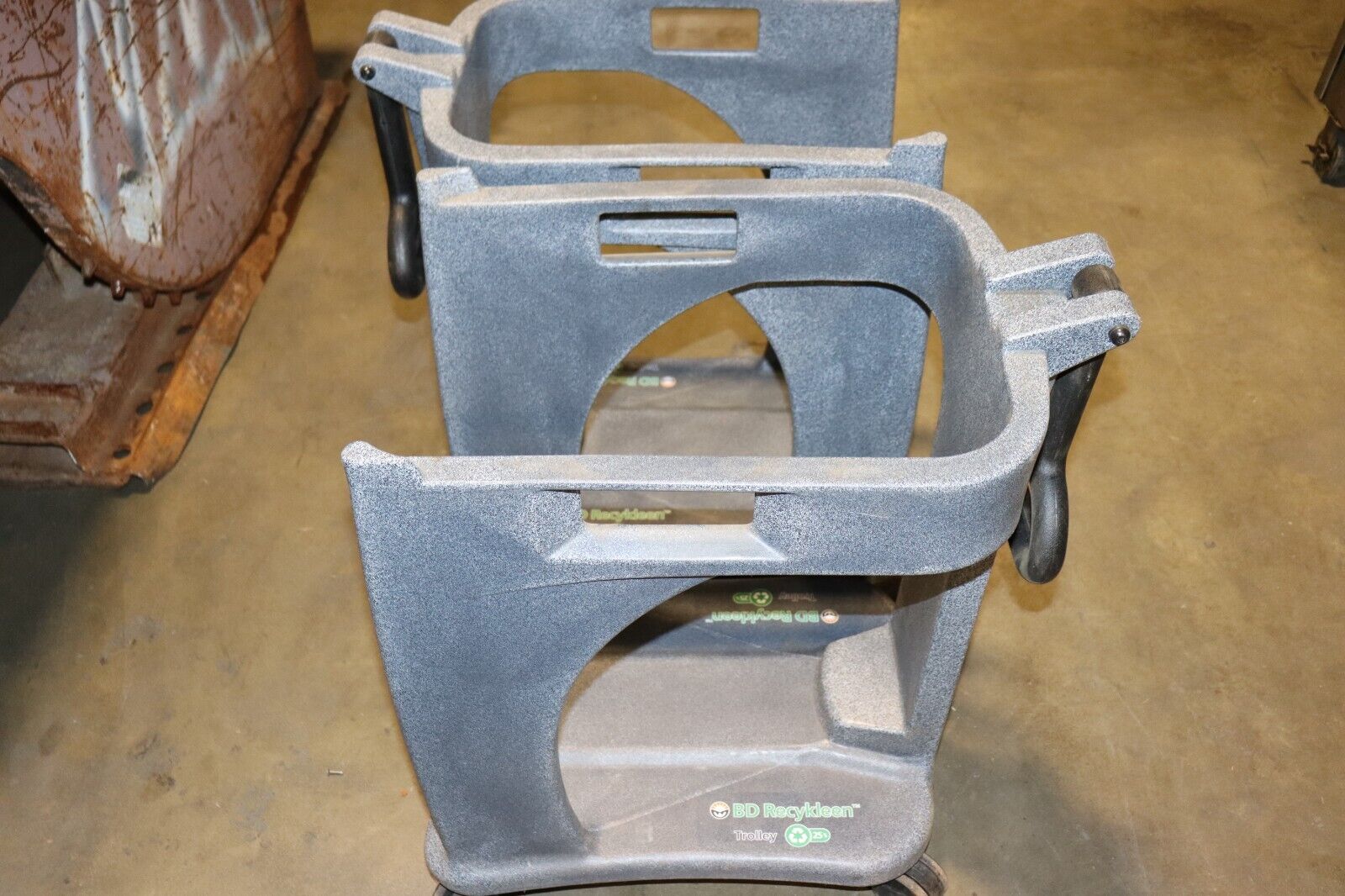 BD Recykleen 9 Gallon TrolleyModel 305090, Used, GREAT Condition - Northside Material Brokers