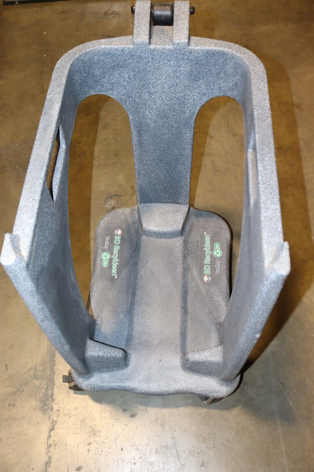 BD Recykleen 9 Gallon TrolleyModel 305090, Used, GREAT Condition - Northside Material Brokers
