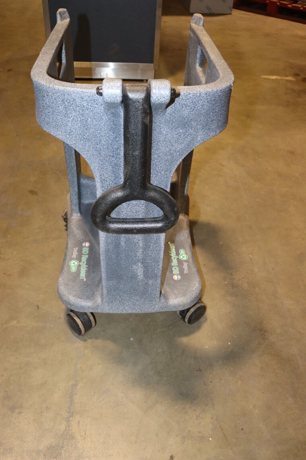 BD Recykleen 9 Gallon TrolleyModel 305090, Used, GREAT Condition - Northside Material Brokers