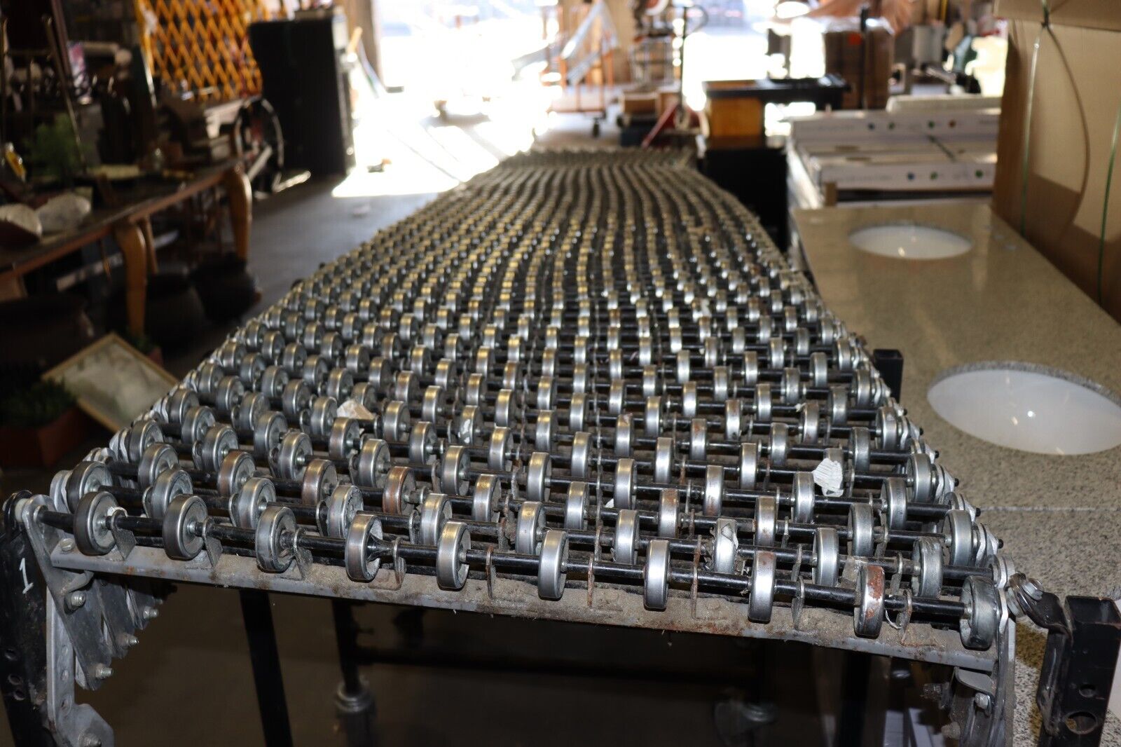 BEST DIVERSIFIED Gravity Skate wheel Conveyor BEST FLEX 300 24 Used - Northside Material Brokers