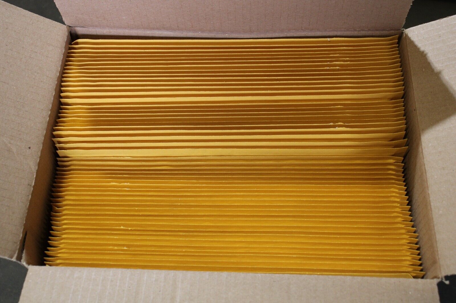 BUBBLE MAILER: 14 1/4 in x 20 in, 14 1/8 in x 18 3/4 in, 7, Kraft, 48 PK - Northside Material Brokers