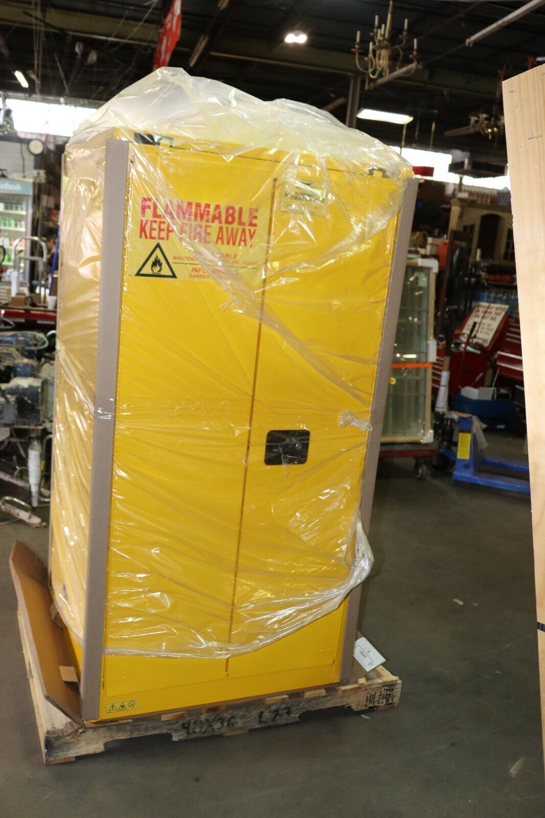 Condor 60 Gal Flammable Cabinet, model 45ae82, NEW dent on back - Northside Material Brokers