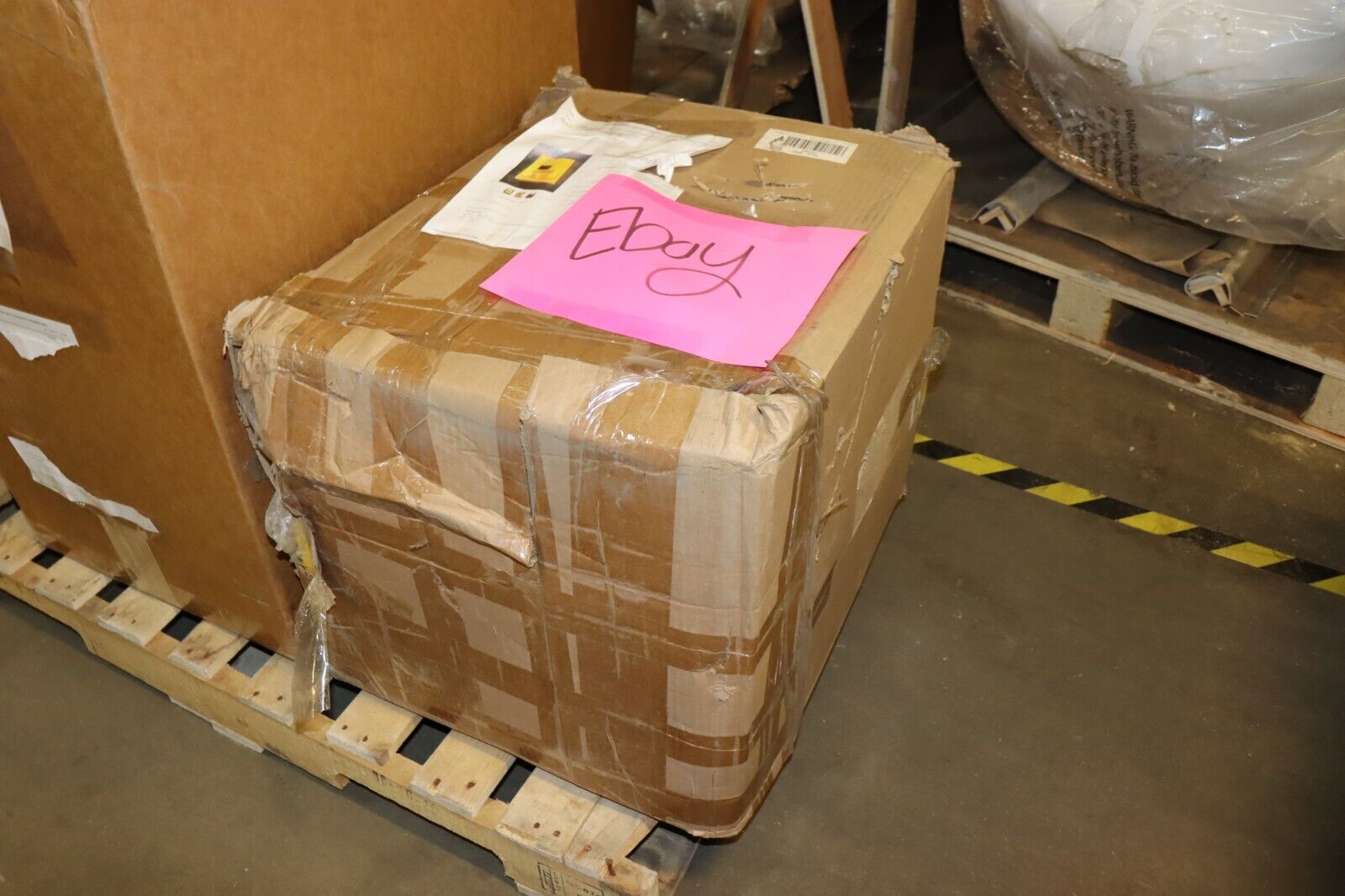 Condor Flammables Safety Cabinet: Countertop, 4 gal, 45AE90 - Northside Material Brokers