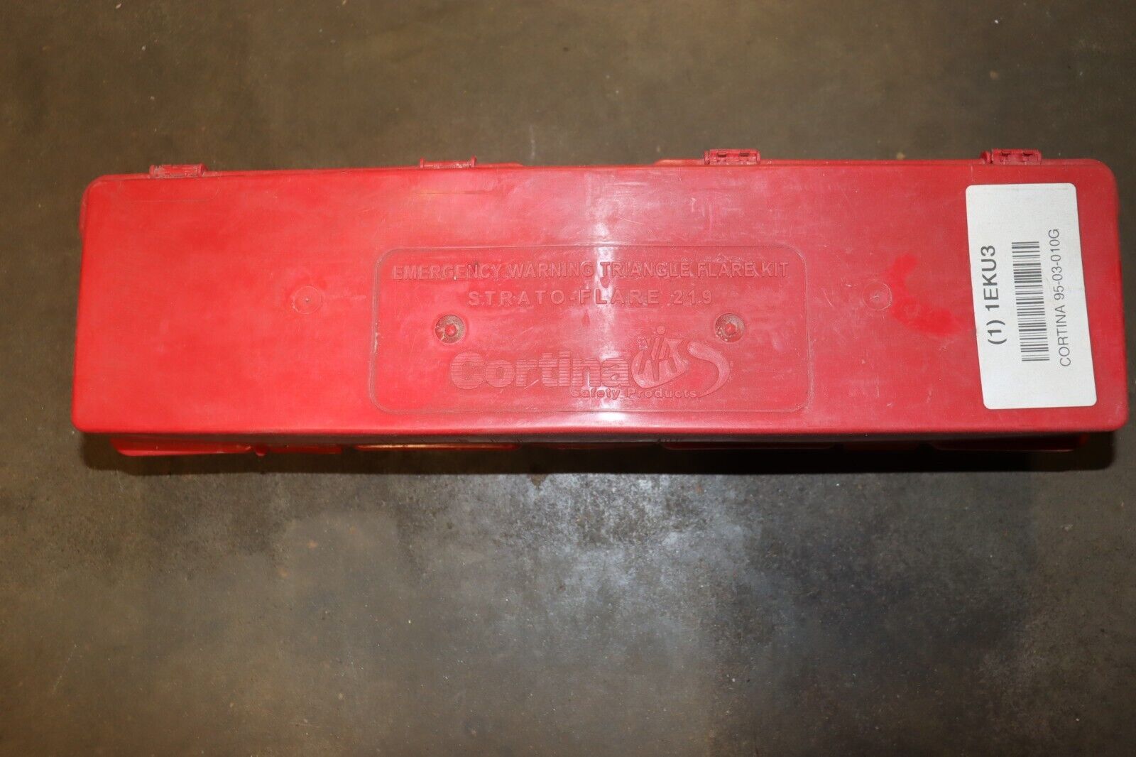 Cortina Roadside emergency kit with warning triangles - Northside Material Brokers
