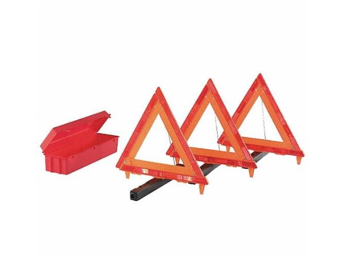 Cortina Roadside emergency kit with warning triangles - Northside Material Brokers