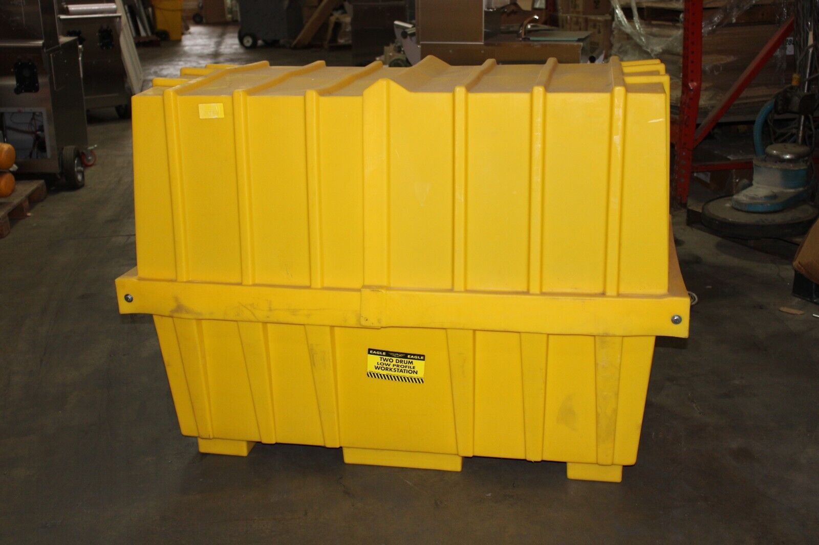 EAGLE 110 GAL SPILL CONTAINMENT WORKSTATION 1626 - Northside Material Brokers
