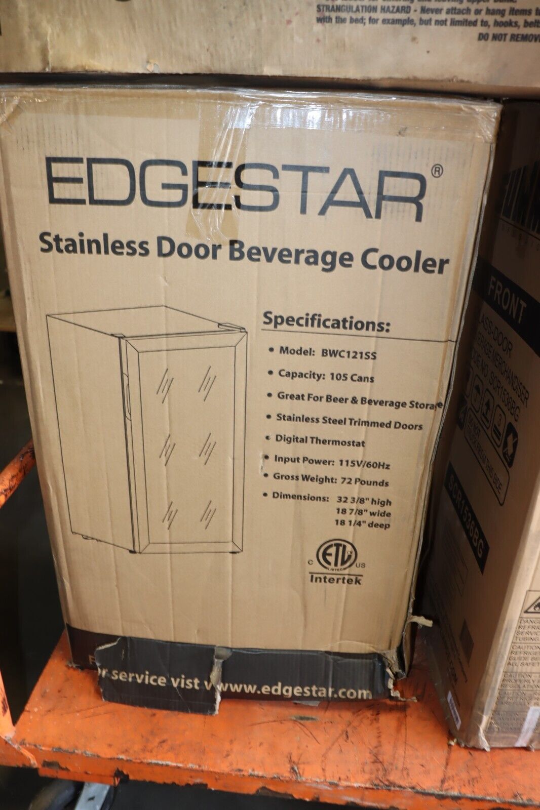 EdgeStar 19 Inch Wide 105 Can Capacity Extreme Cool Beverage Center, BWC121SS - Northside Material Brokers