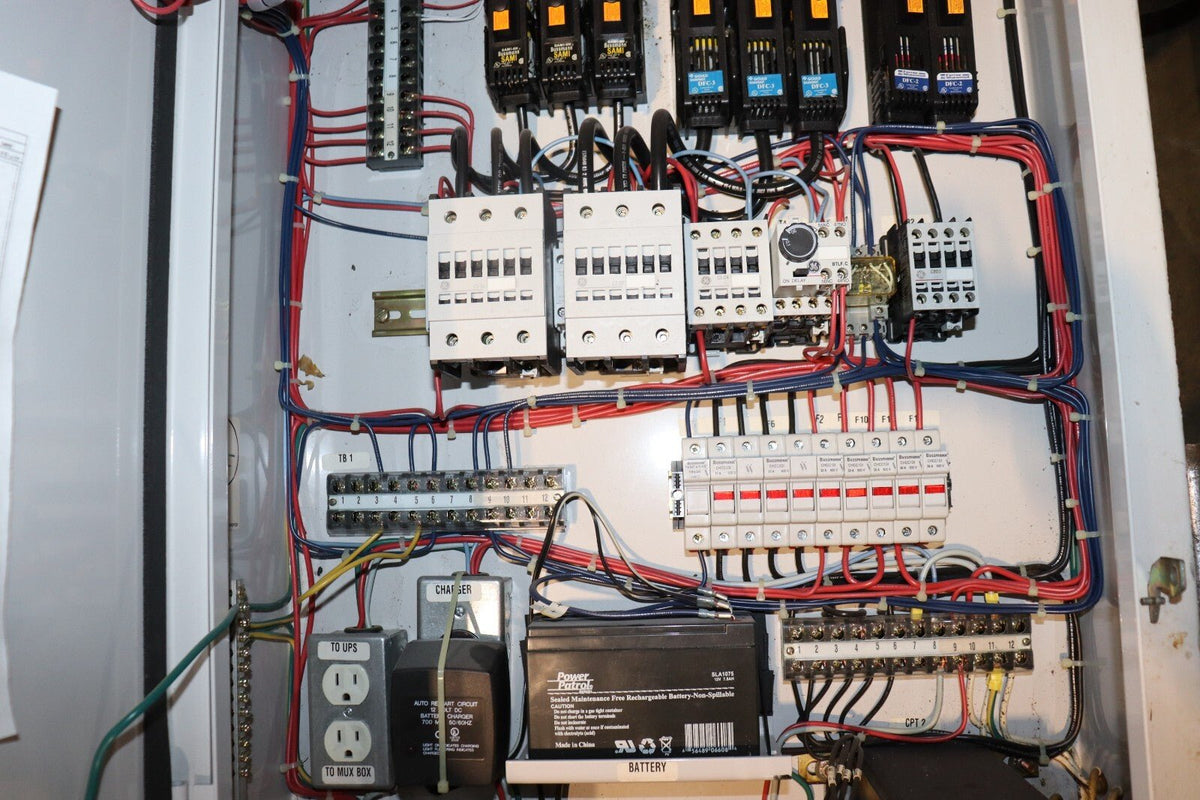 GE MR MAIN DISCONNECT Medical MAIN SYSTEM DISCONNECT PANEL, Used, Great PARTS - Northside Material Brokers