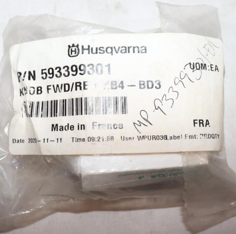 Genuine OEM, 593399301 Husqvarna Knob 3-Pos (Rev/Fwd) - Northside Material Brokers