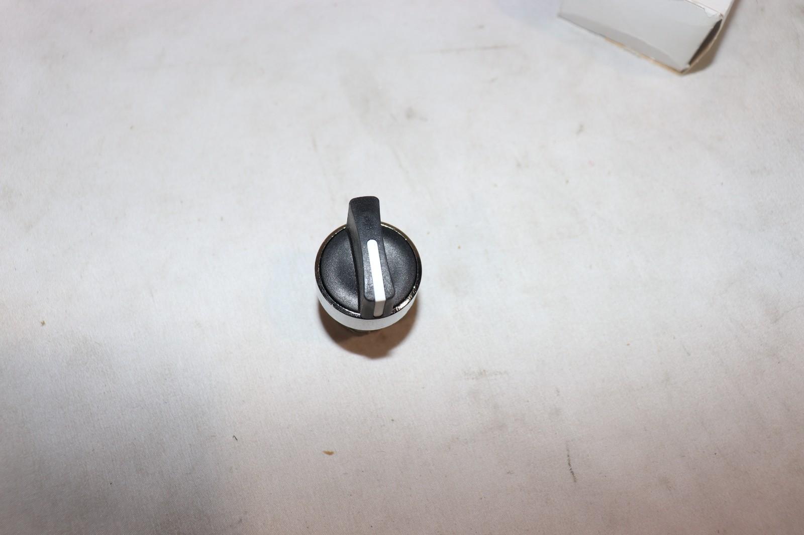 Genuine OEM, 593399301 Husqvarna Knob 3-Pos (Rev/Fwd) - Northside Material Brokers
