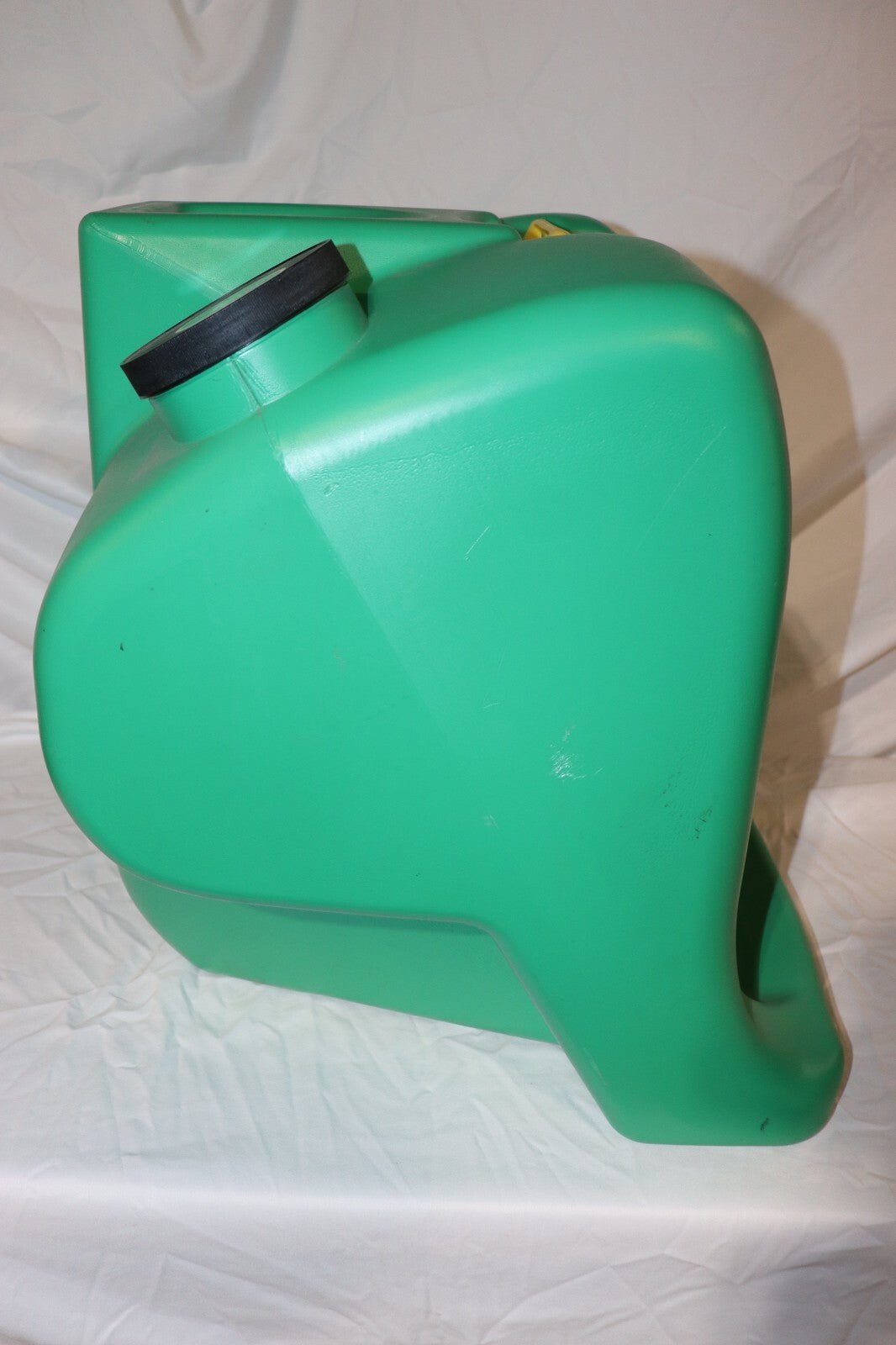 Guardian 16 Gallon G1540 Mobile Eyewash Station, Used, Clean - Northside Material Brokers