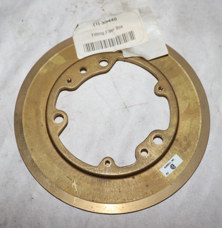 Hubbell Wiring Device-Kellems S3082 Box Cover, Floor Box Type, 1 Gang, Brass - Northside Material Brokers