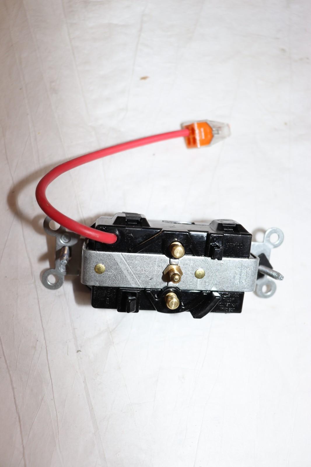 Leviton M5362-1CE Split Control 20A 125V 5-20R Industrial Black, Lev-Lock - Northside Material Brokers