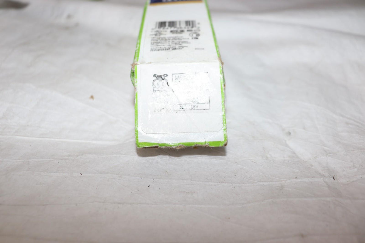 Leviton M5362-SW Duplex Receptacle 20A 125V 5-20R Industrial White, Lev-Lock - Northside Material Brokers