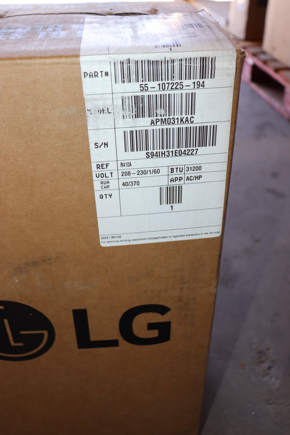 LG 3 ton 208-230/1/60 2-STAGE R410A SCROLL 55-107225-194 APM031KAC, NIB - Northside Material Brokers
