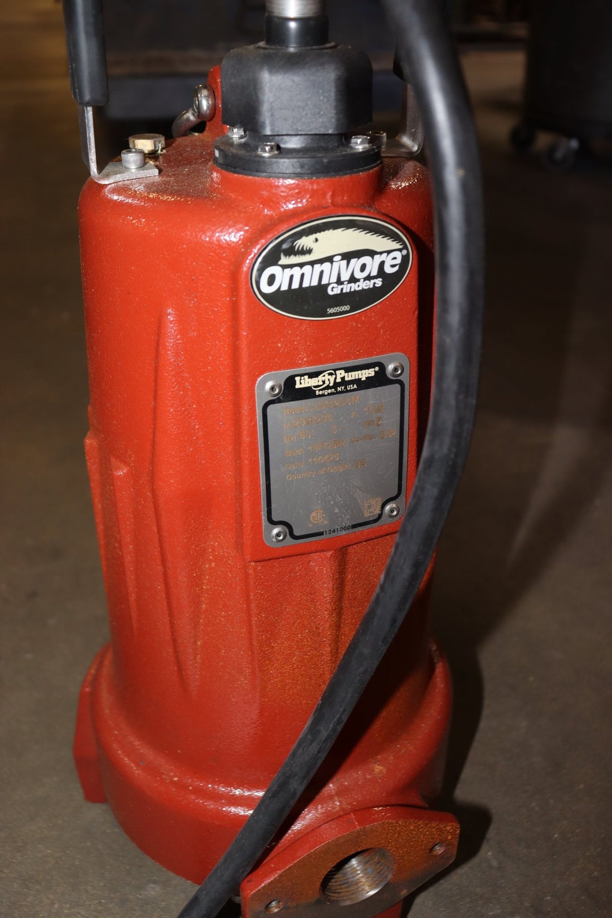 Liberty Pumps Grinder Pump: Horizontal, 3 Ph, 2HP, 208/230V, 50gpm @ 10' Head, Female - Northside Material Brokers