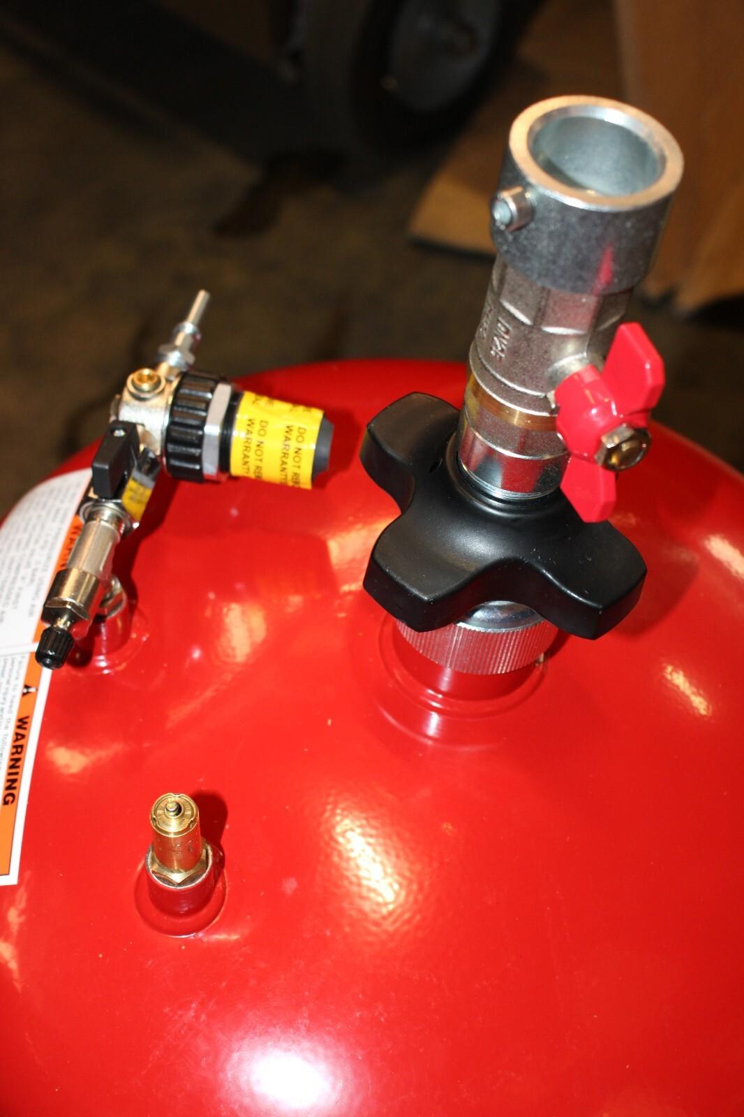 LINCOLN 3614 Oil Drain: 20 gal Capacity, Pressurized, Red, w/ Sight, NOB - Northside Material Brokers