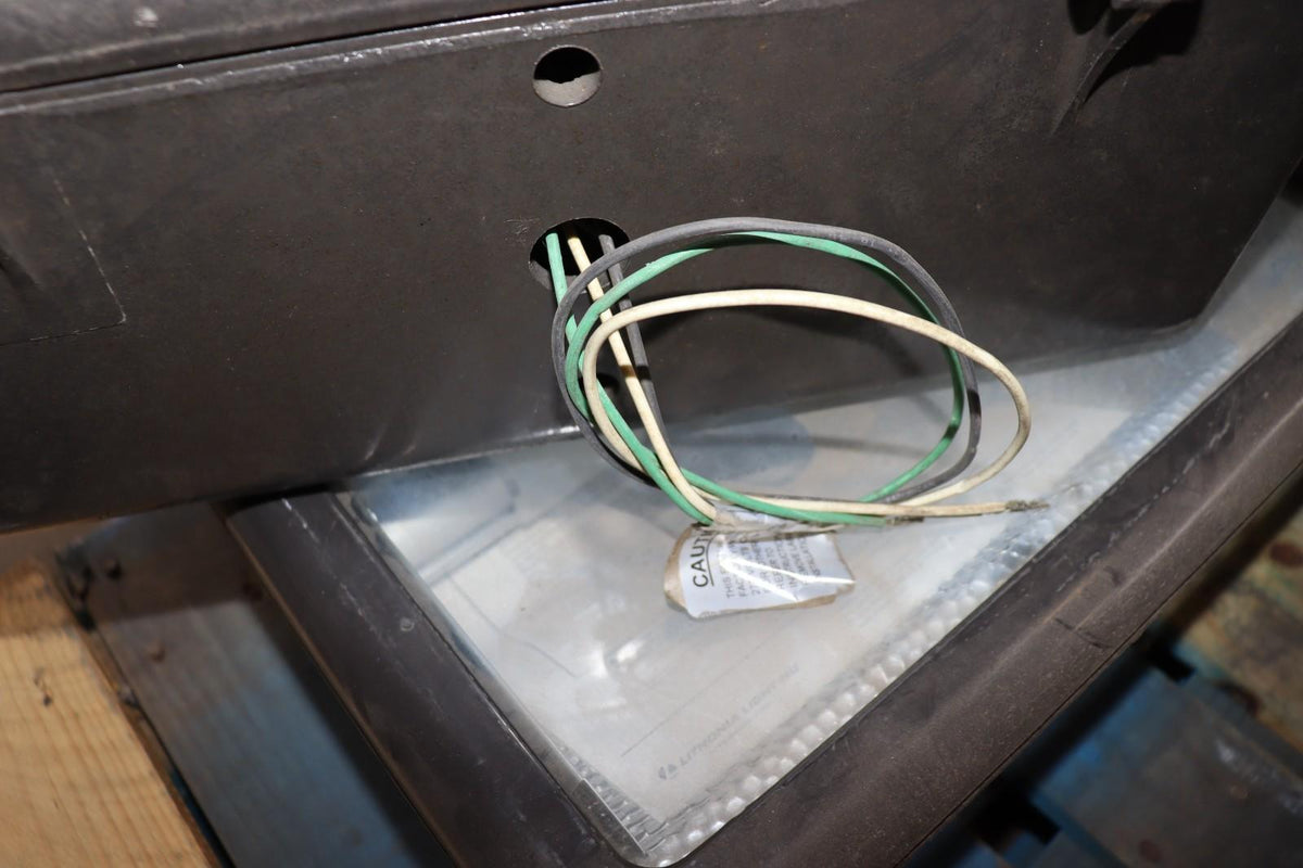 Lithonia Lighting 150 Watt Metal Halide Box Light w/ Lens, Lamp Type, Reflective - Northside Material Brokers