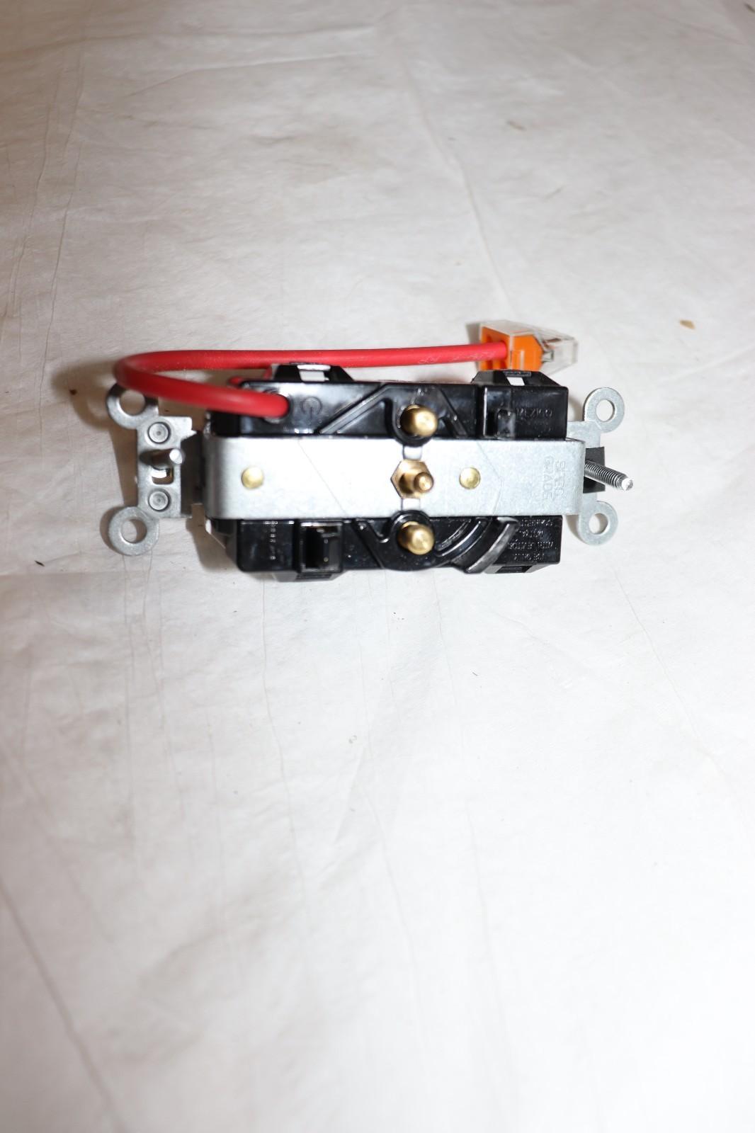 M5362-1CW Leviton Controlled Receptacle 20A 125VAC, Lev-Lock NIB - Northside Material Brokers