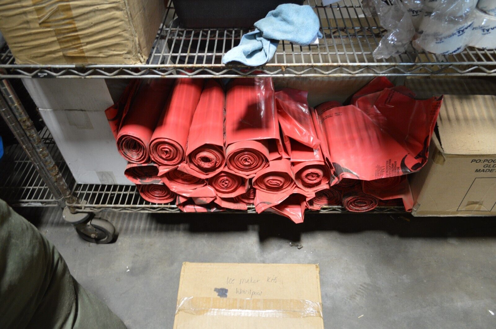Medegen MHMS Red Biohazard Waste Bags, 30-33 Gallon, 50 Bags (MHMRIWB142143) - Northside Material Brokers