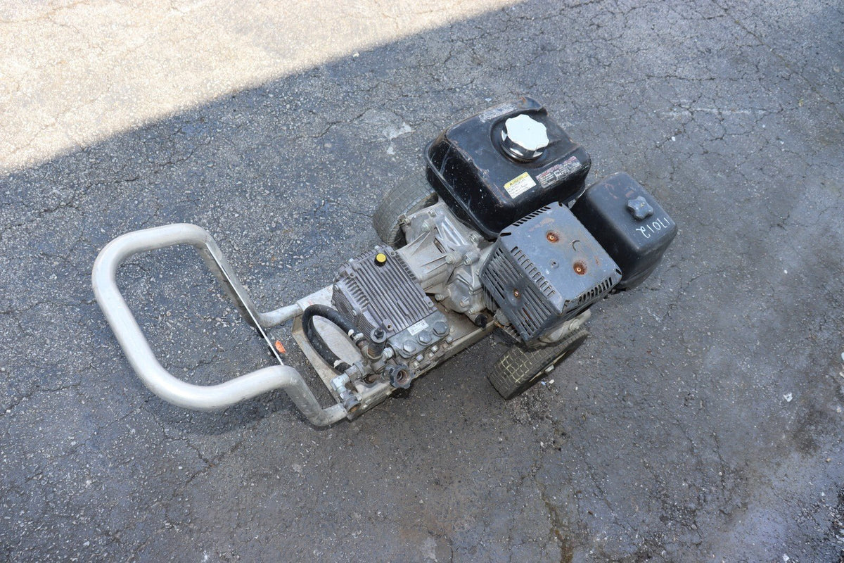 Mi-T-M Professional 4000 PSI Honda 390CC Motor Pressure Washer, Great Shape - Northside Material Brokers