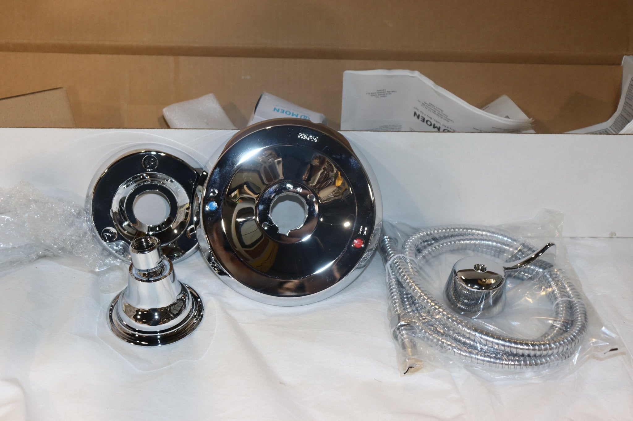 Moen Shower Head & Rail/Trim w/ Wand Chrome & w/o Rough-In Valve, 8342EP15 - Northside Material Brokers