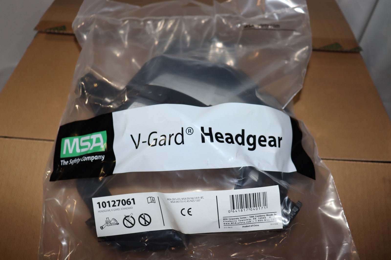 MSA V-Gard Headgear: General Purpose, Black HDPE, without Visor - 10127101 - Northside Material Brokers